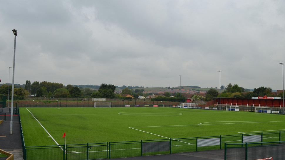 Redditch United, 3G synthetic pitch, Valley stadium, SISTurf, Artificial grass, Bryn Lee