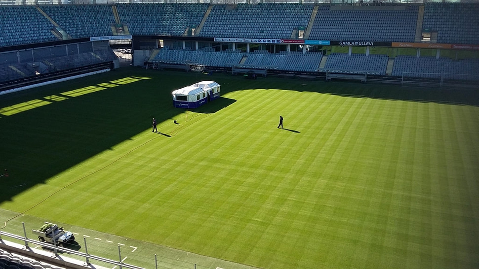 SISGrass hybrid turf system, Gamla Ullevi football stadium in Gothenburg, laying turf in snow